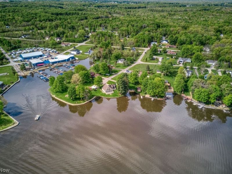 483 Owl Point, Roaming Shores, OH 44084 Photo 35