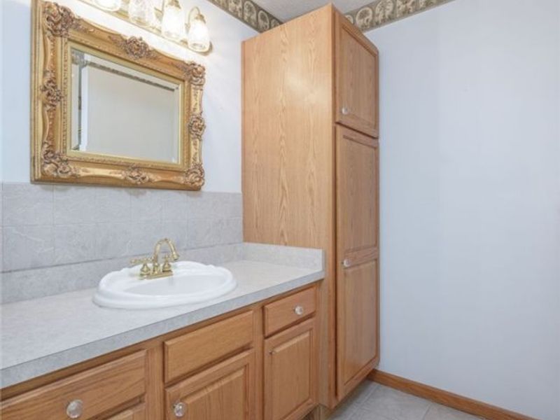 483 Owl Point, Roaming Shores, OH 44084 Photo 6