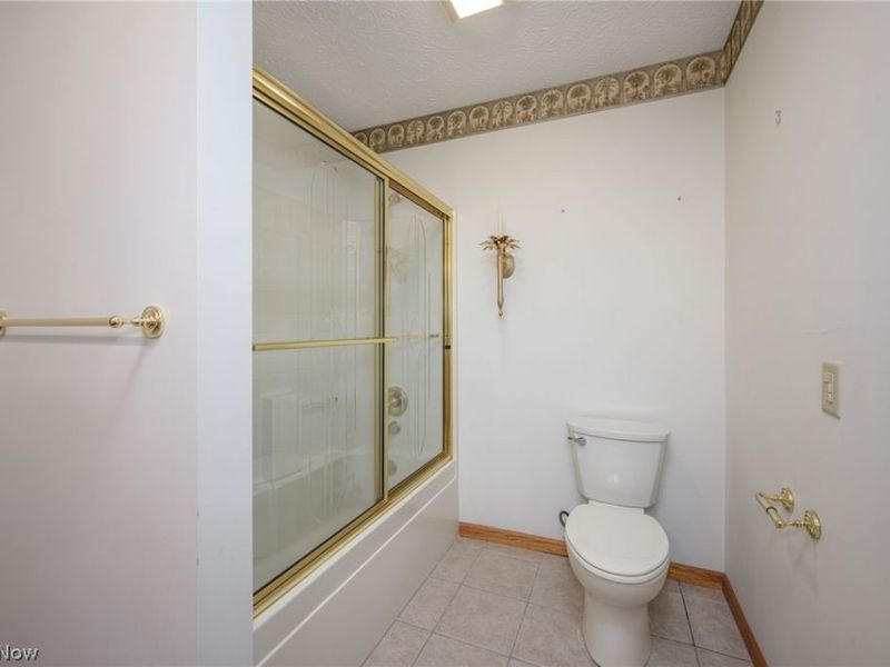 483 Owl Point, Roaming Shores, OH 44084 Photo 7