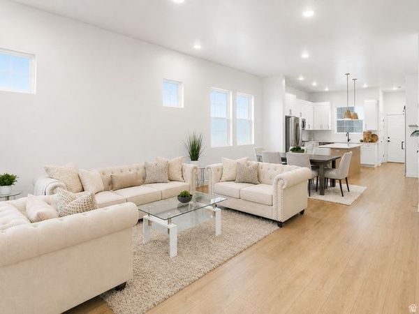 6149 W MOON VALLEY DR, South Jordan, UT 84009
