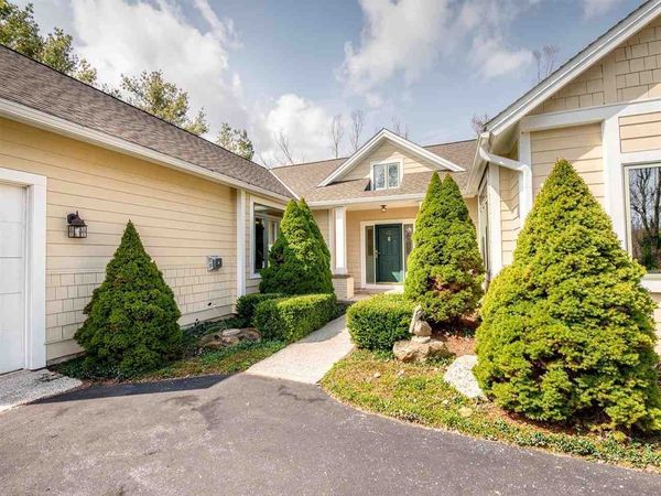 2923 Greenbriar, Harbor Springs, MI 49740