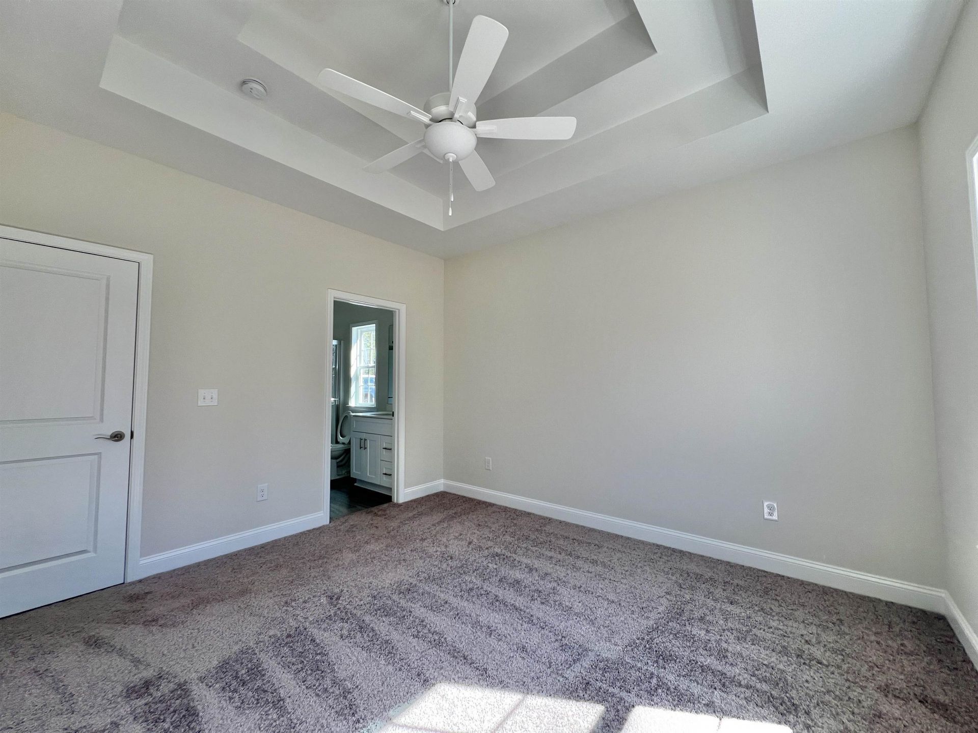 1716 Foster Ave  Photo 14