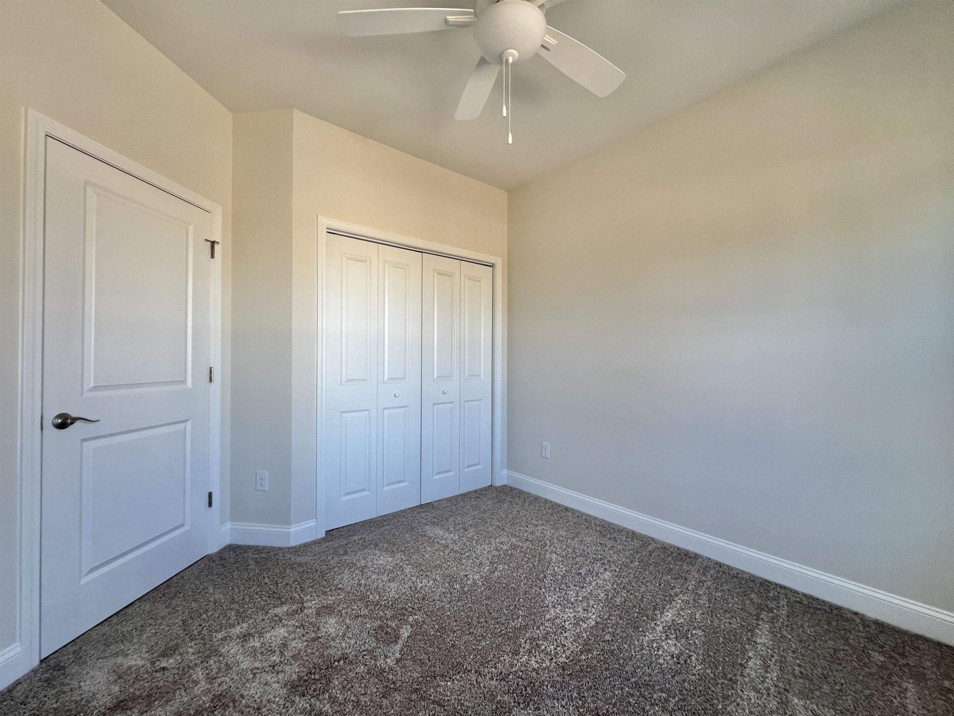 1716 Foster Ave  Photo 6