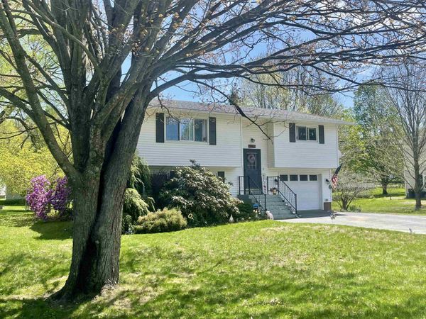 315 Jackson Street, Newport City, VT 05855