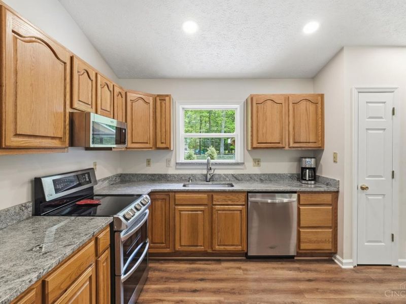10891 Pleasant Renner Road, Harlan Twp, OH 45122 Photo 11