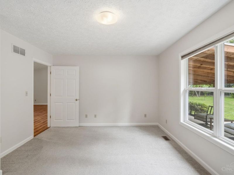 10891 Pleasant Renner Road, Harlan Twp, OH 45122 Photo 19