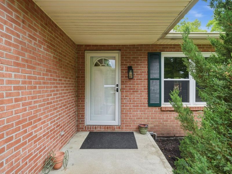 10891 Pleasant Renner Road, Harlan Twp, OH 45122 Photo 3