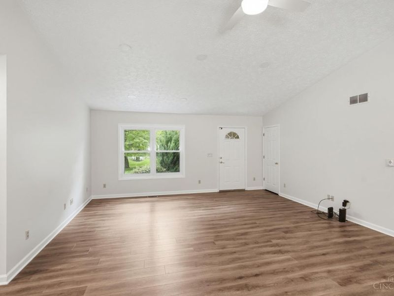 10891 Pleasant Renner Road, Harlan Twp, OH 45122 Photo 5