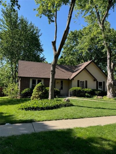 1605 High Drive, Liberty, MO 64068 Main Photo