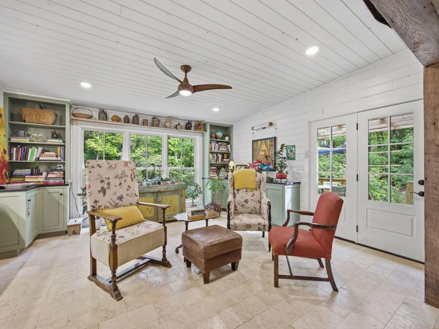 Property Image 33