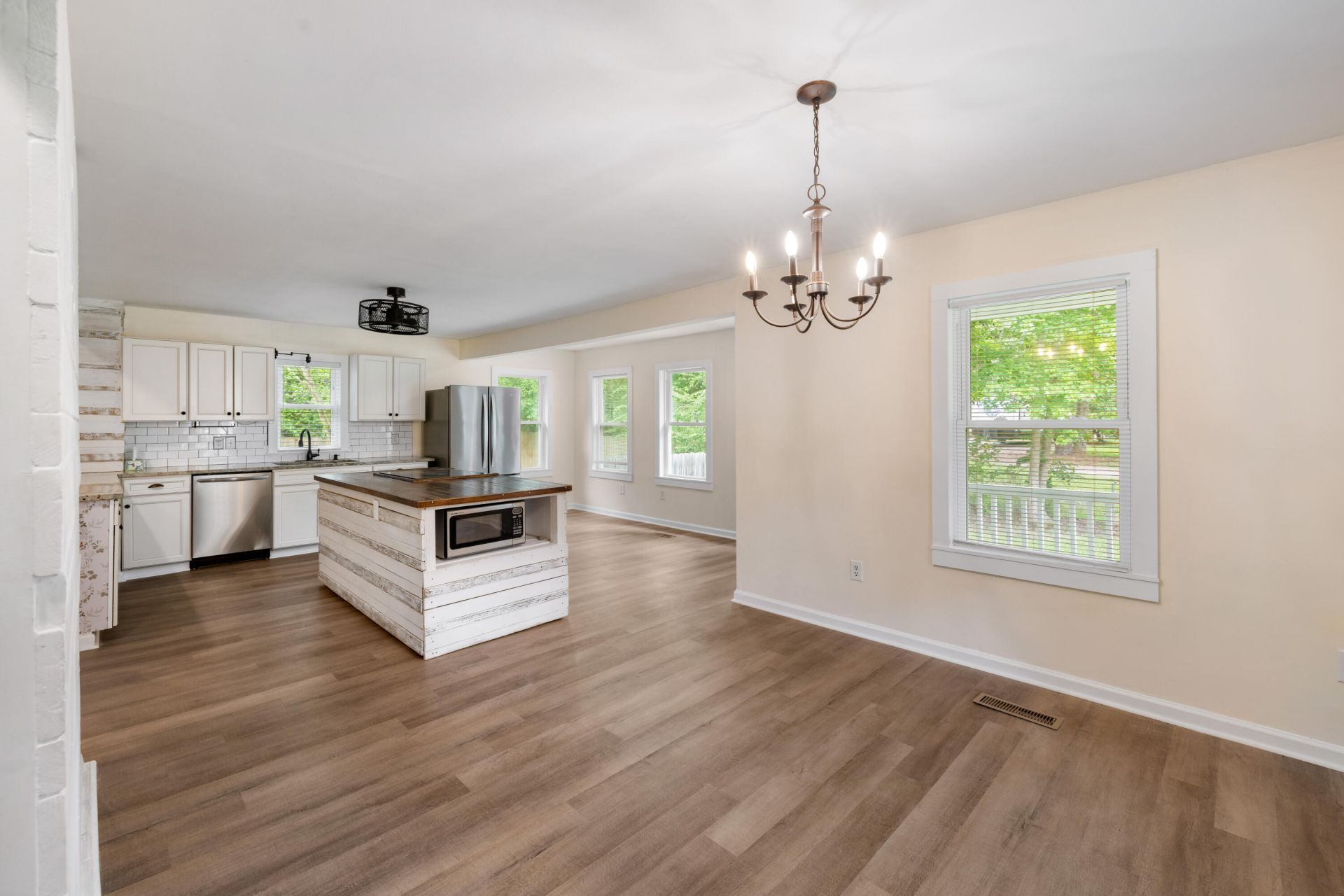 162 Whippoorwill Drive Photo 8