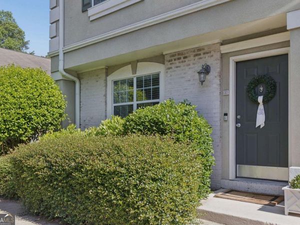 6900 Roswell Road, Unit F1, Atlanta, GA 30328