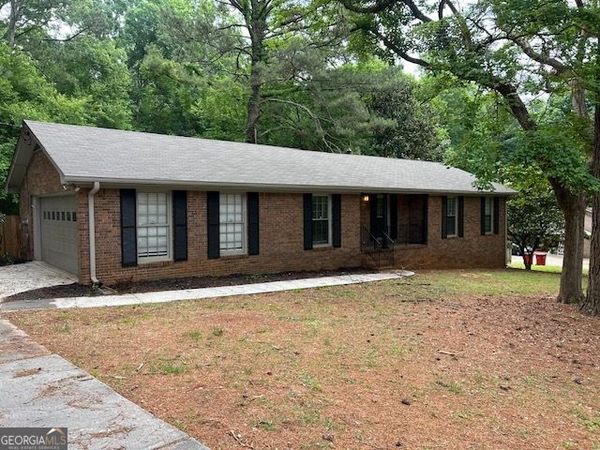 74 Fair Oaks Drive SE, Conyers, GA 30094