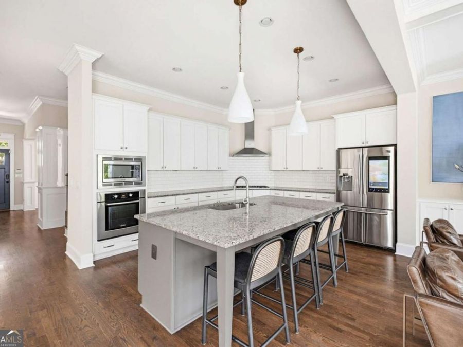 Property Image 6