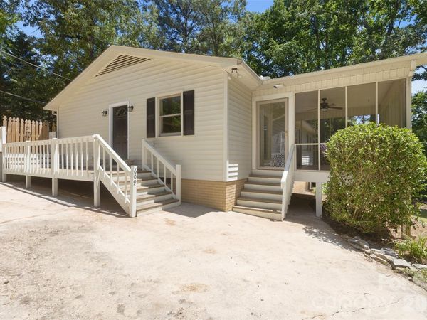 609 Davis Street, Lancaster, SC 29720