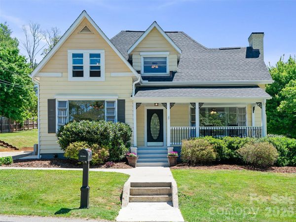 118 Robertson Street , Burnsville, NC 28714