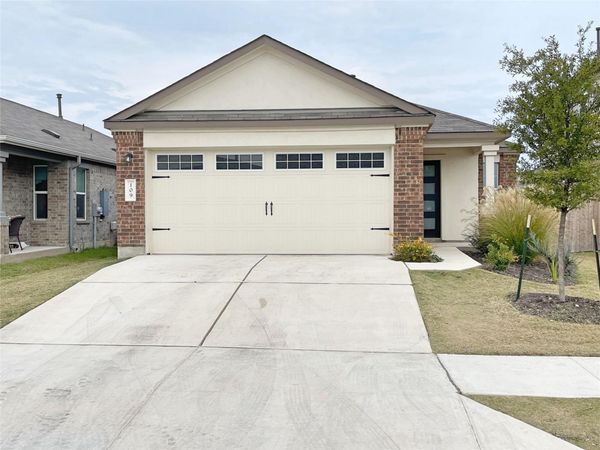 109 Allegro DR, Hutto, TX 78634
