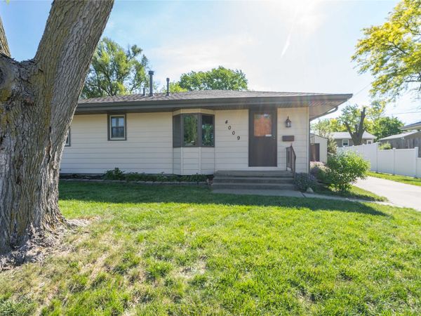 4009 65th Street, Urbandale, IA 50322