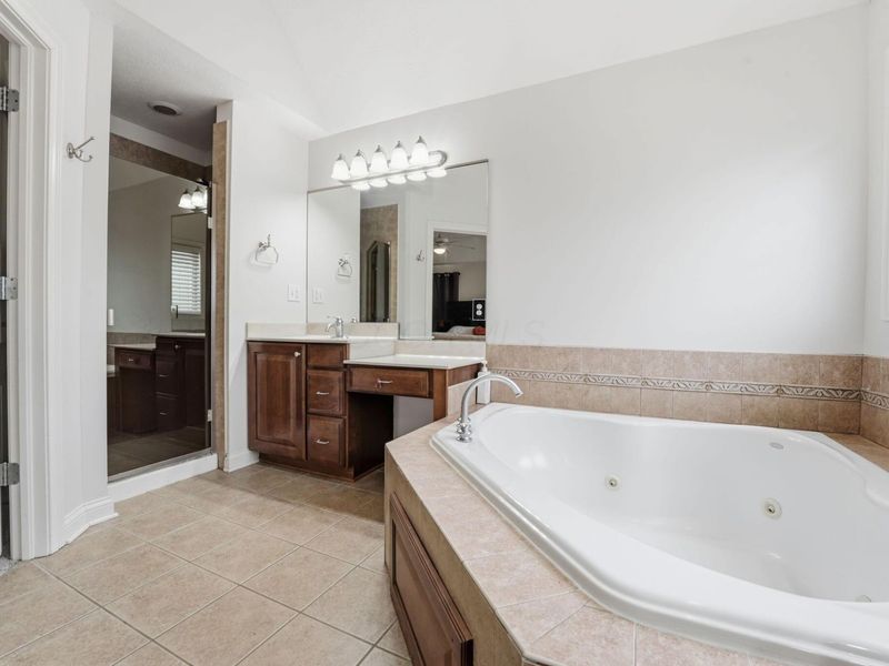7528 Overland Trail , Delaware, OH 43015 Photo 46