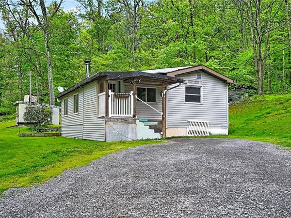158 Renfrew Rd, Renfrew, PA 16053