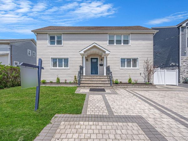 64 W 2nd Street , Freeport, NY 11520