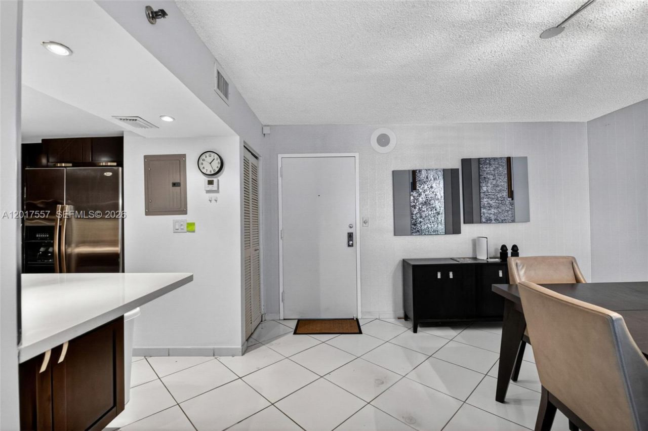 2401 Collins Ave, Unit 1107, Miami Beach, FL 33140 Photo