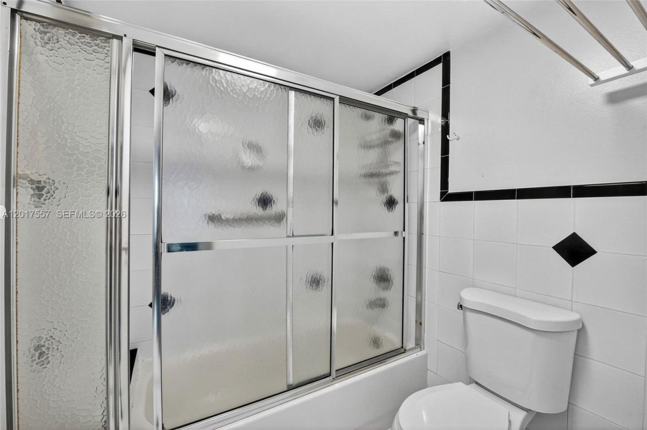 2401 Collins Ave, Unit 1107, Miami Beach, FL 33140 Photo