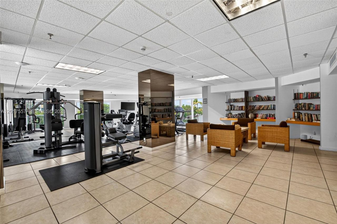 2401 Collins Ave, Unit 1107, Miami Beach, FL 33140 Photo