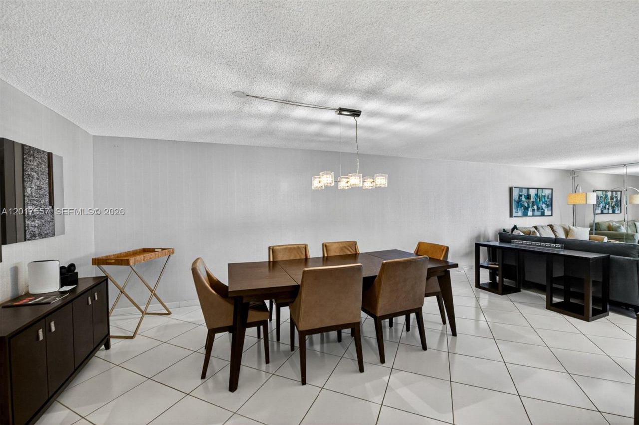 2401 Collins Ave, Unit 1107, Miami Beach, FL 33140 Photo