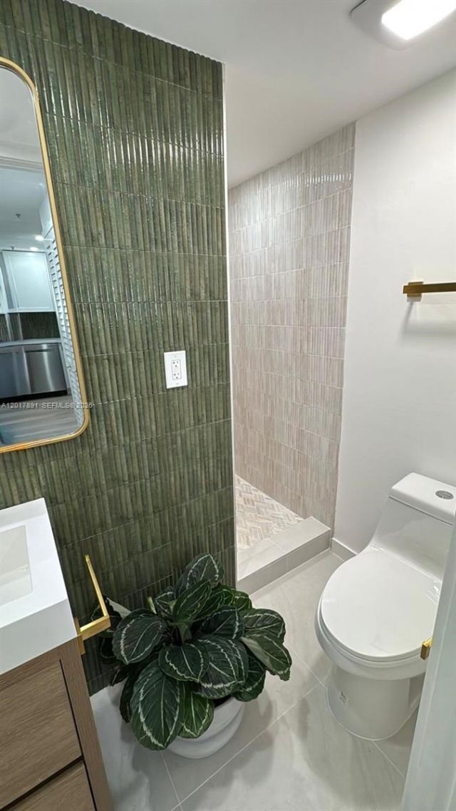 3052 SW 27th Ave , Unit 102, Miami, FL 33133 Photo