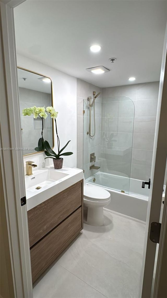 3052 SW 27th Ave , Unit 102, Miami, FL 33133 Photo
