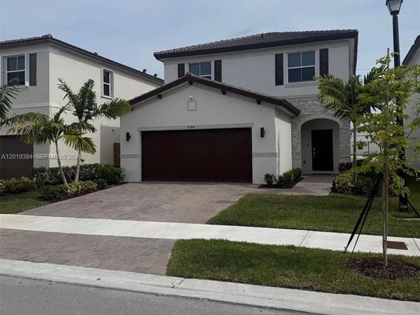 2584 SE 25th Ct , Homestead, FL 33035