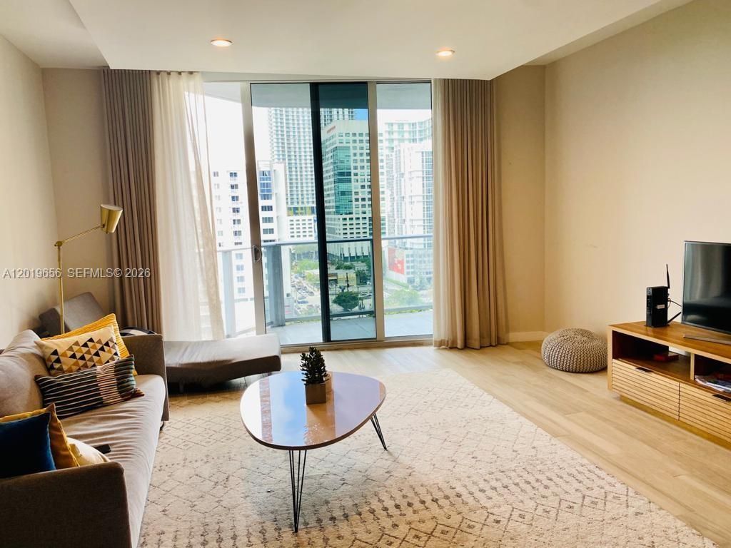 1010 SW 2nd Ave , Unit 1105, Miami, FL 33130 Photo