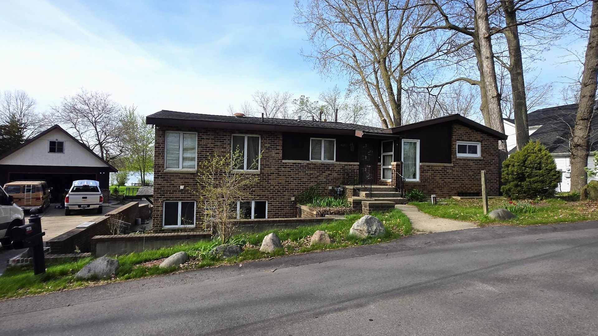 4091 Causeway Drive Ne, Lowell, MI 49331 Main Photo