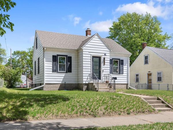 2231 14th STREET, La Crosse, WI 54601