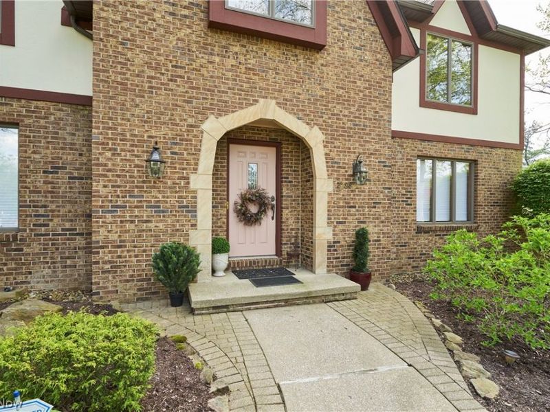 2796 Greenspire Circle, Akron, OH 44333 Photo 3