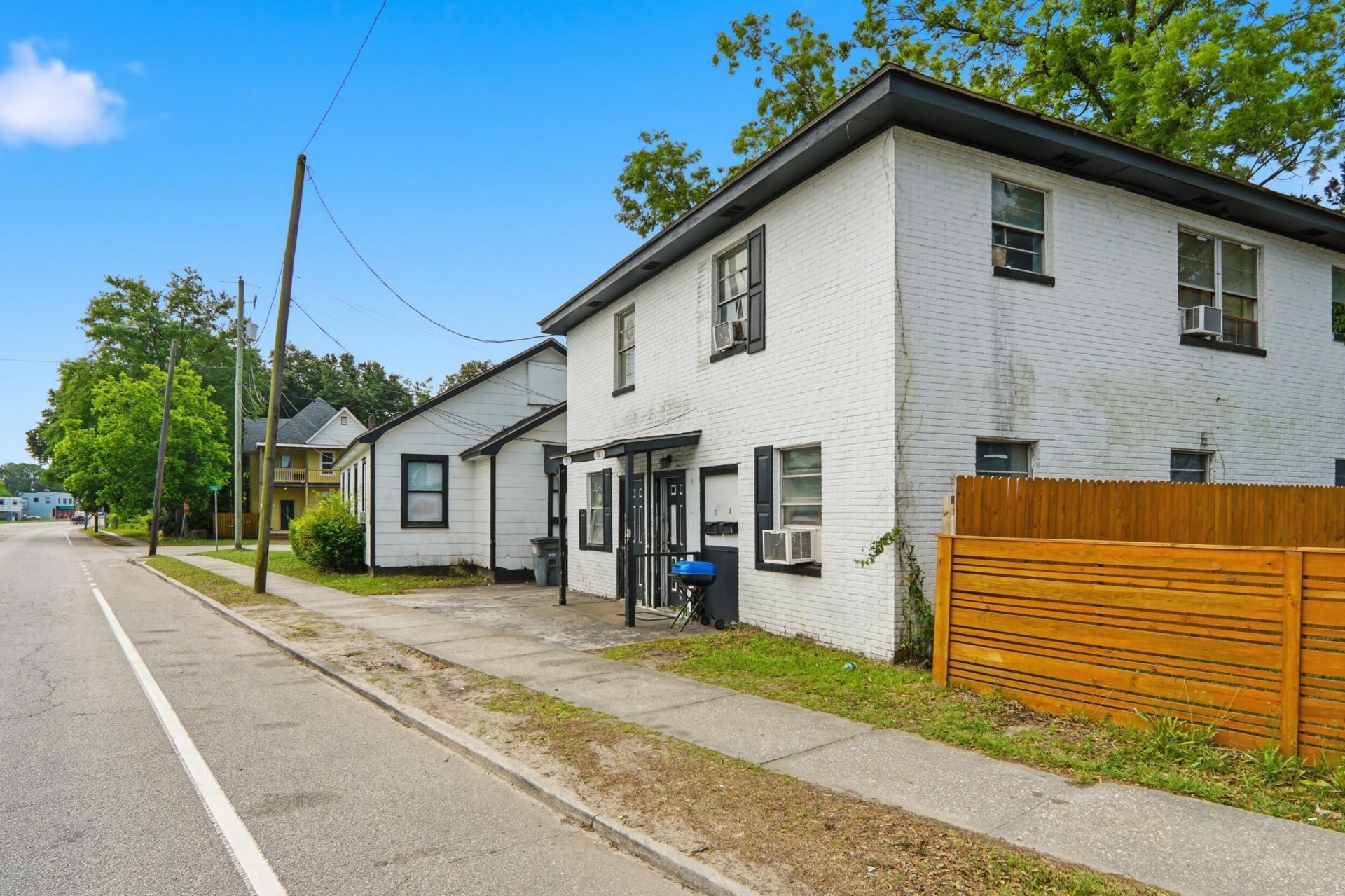 1902 Iris Street Photo 26