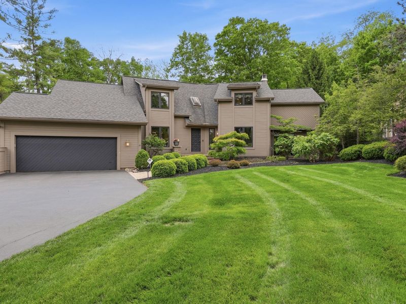 8573 Crail Court, Dublin, OH 43017 Photo 2
