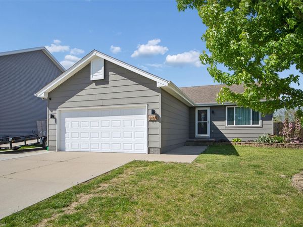 604 Filmore Avenue SE, Bondurant, IA 50035