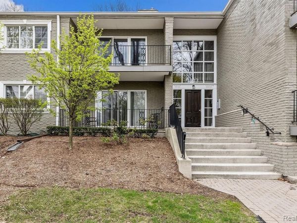 1113 N OLD WOODWARD Avenue , Birmingham, MI 48009