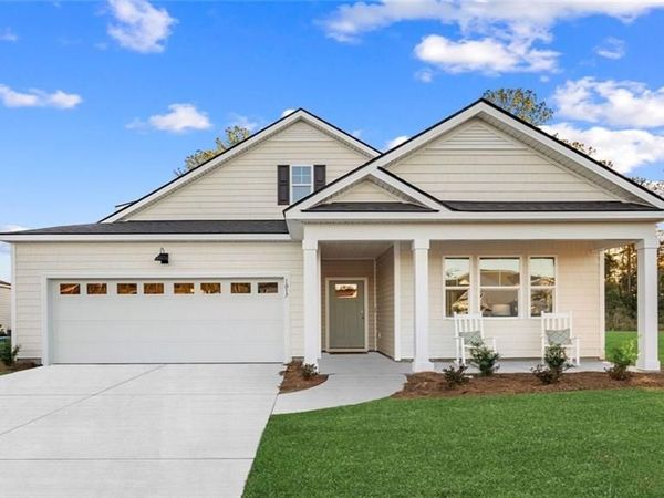 1017 Lakes Blvd , Brunswick, GA 31525