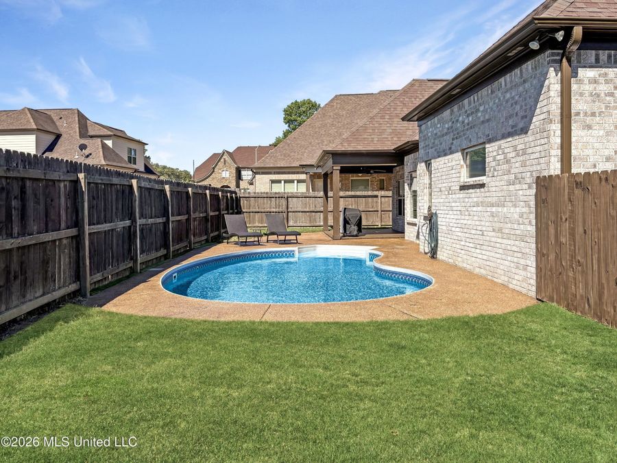 Property Image 37