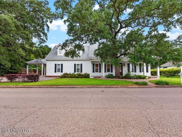 125 Espy Avenue, Pass Christian, MS 39571
