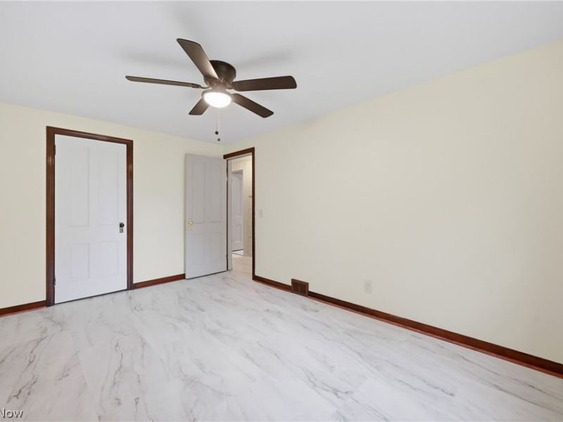 5452 W Webb Road, Youngstown, OH 44515 Photo 16