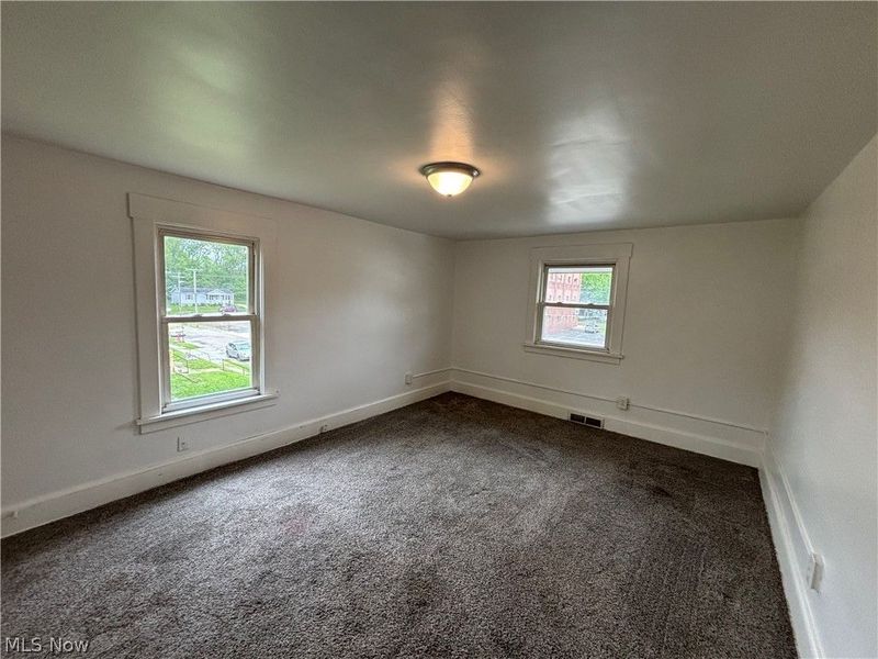1713 Regal Avenue NE, Canton, OH 44705 Photo 7
