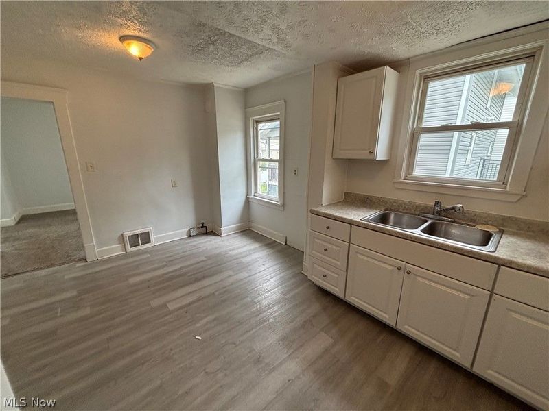 1713 Regal Avenue NE, Canton, OH 44705 Photo 9