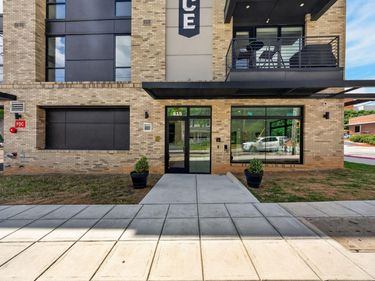 615 W Peace Street, Unit 203, Raleigh, NC 27605