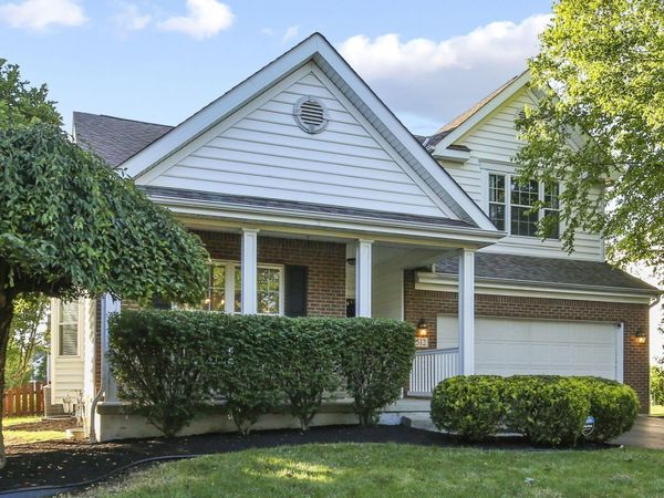 512 Apple Valley Circle , Delaware, OH 43015