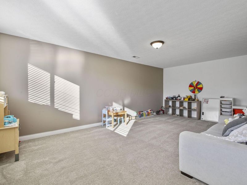 512 Apple Valley Circle , Delaware, OH 43015 Photo 33