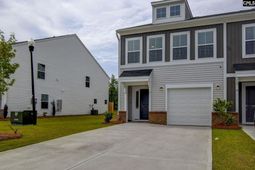 421 Nutsedge Court  photo 4